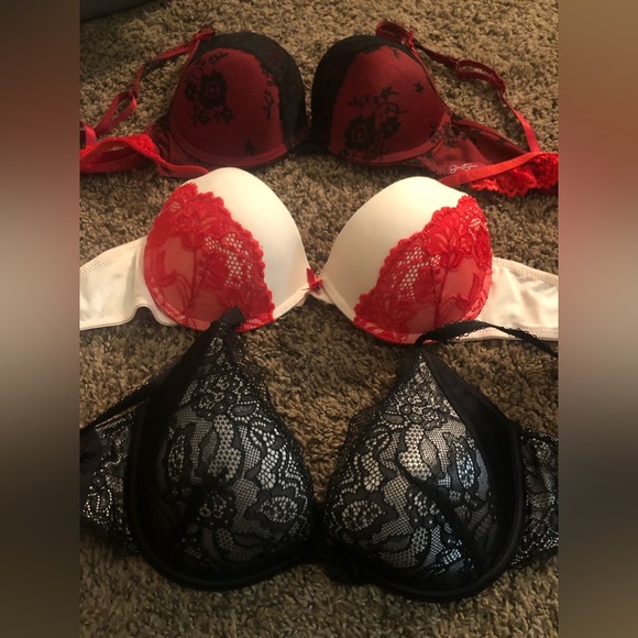 Victoria’s Secret Bra Bundle - Picture 5 of 8